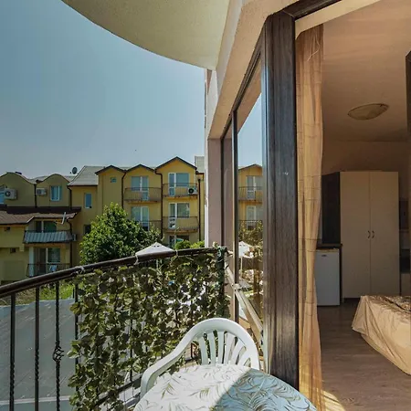 Vista виста بيت ضيافة 4*