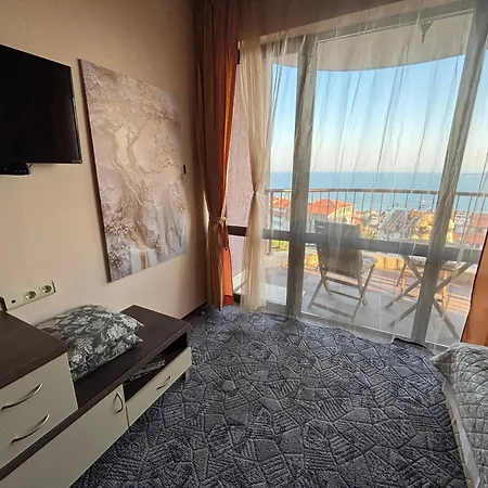 בית הארחה Vista виста 4*