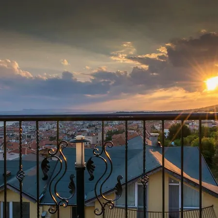 Vista виста スヴェティ・ヴラス