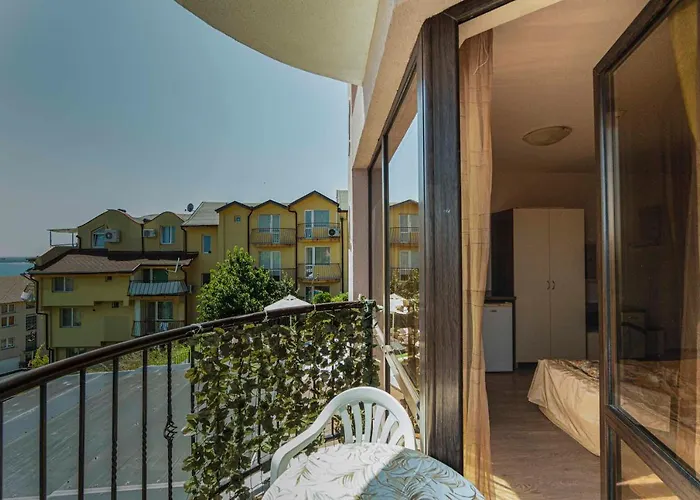 Vista виста Къща за гости 4*