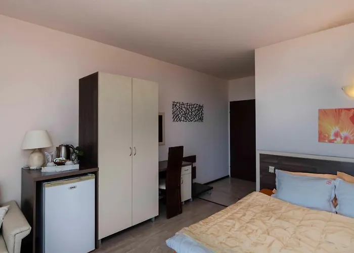 Vista виста 招待所 圣弗拉斯